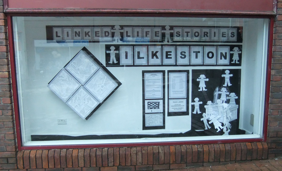 WindowArtInEmptyShop2015_1